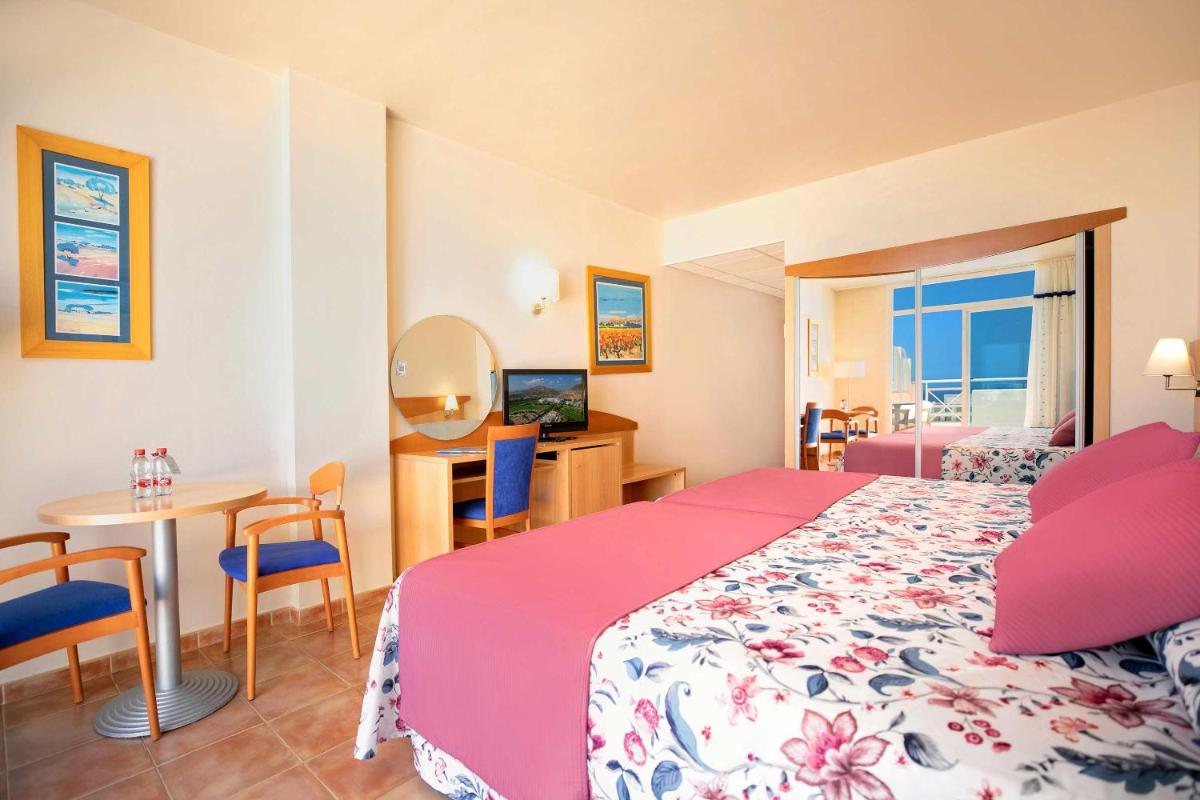 Cama o camas de una habitación en Hotel Servigroup Marina Mar