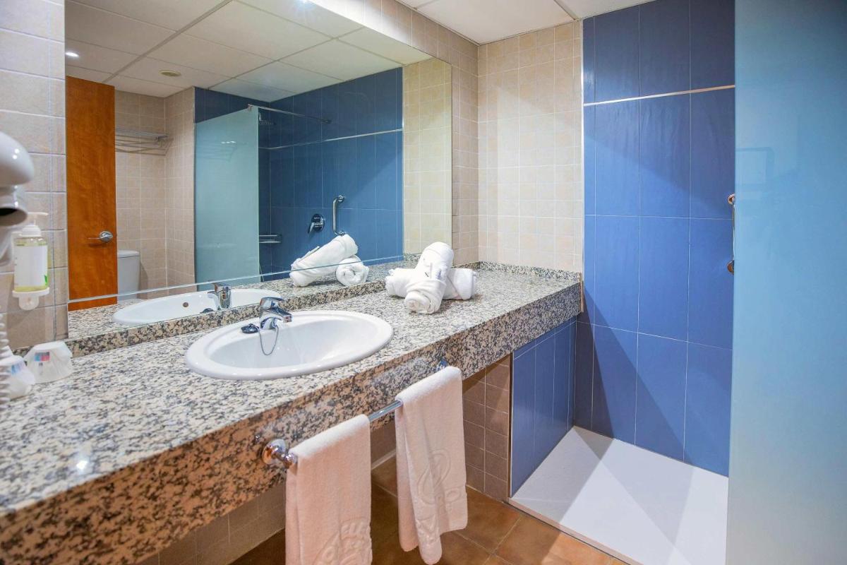 Un baño de Hotel Servigroup Marina Mar