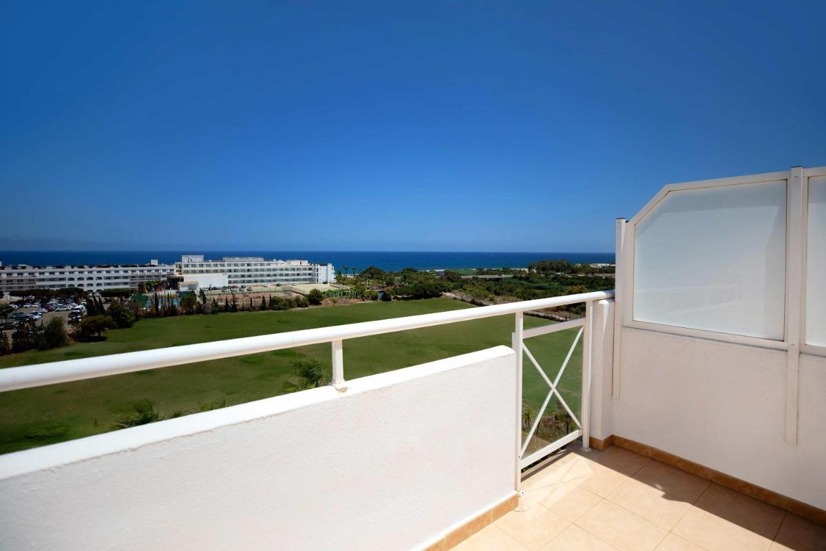Un balcón o terraza de Hotel Servigroup Marina Mar