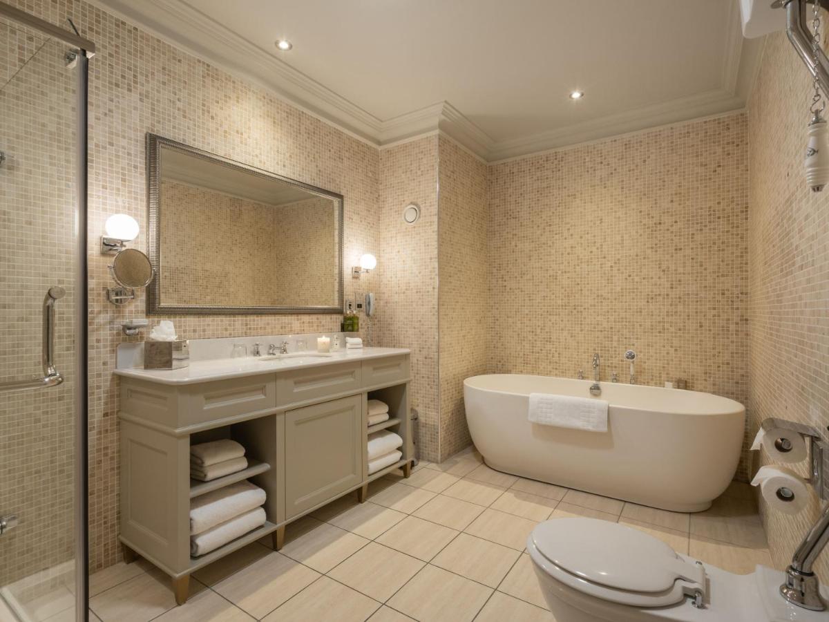 Lough Erne Resort - Housity