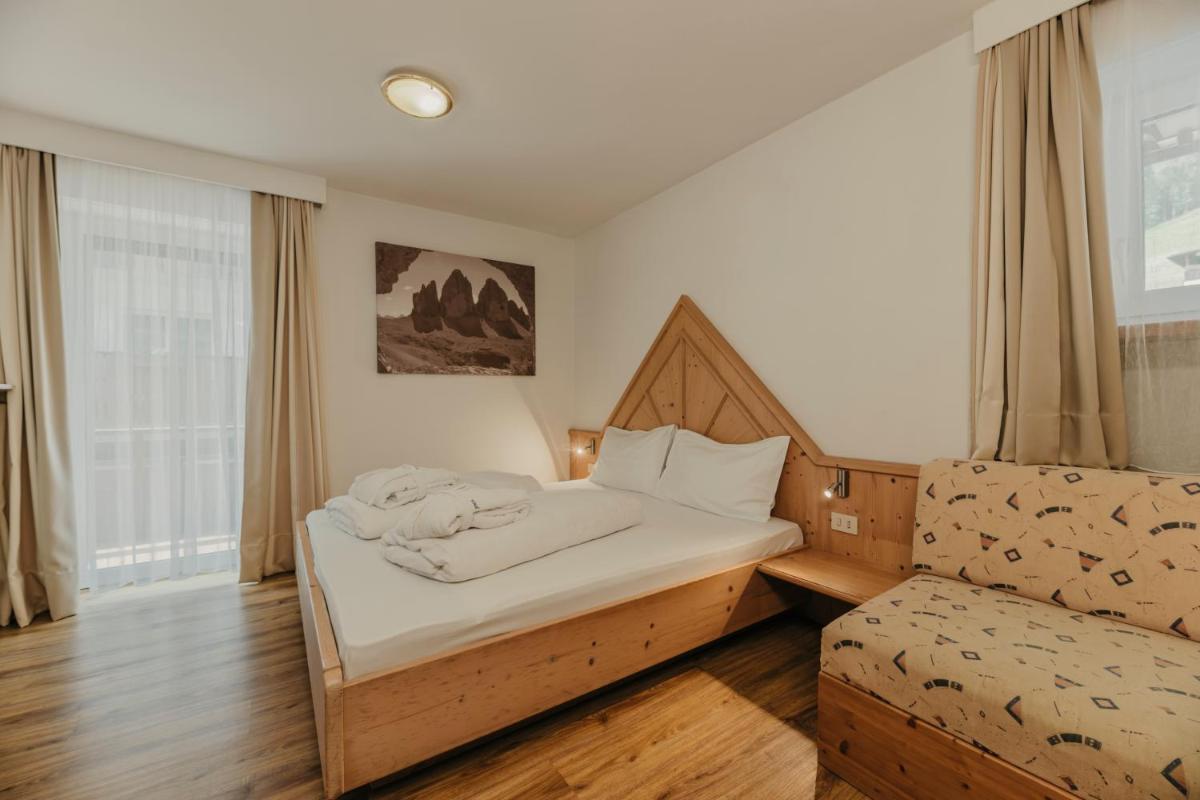 Hotel Royal - Housity