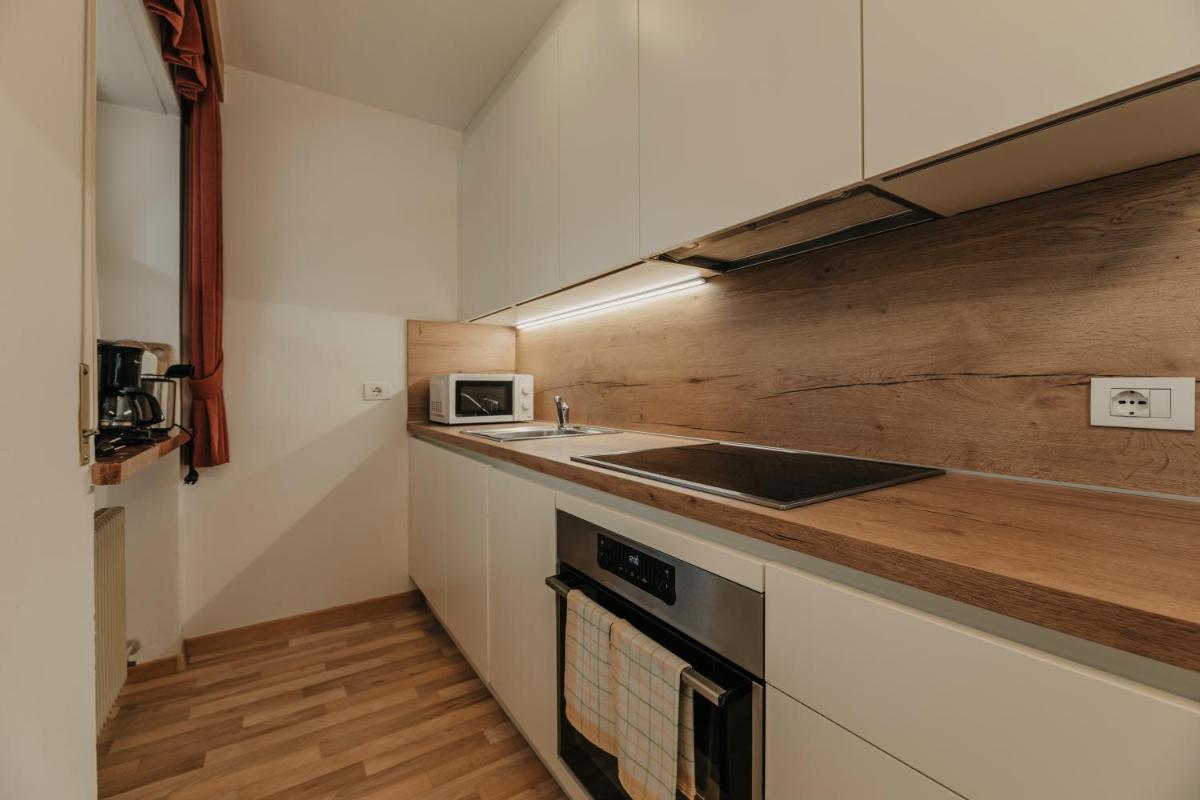Hotel Royal - Housity