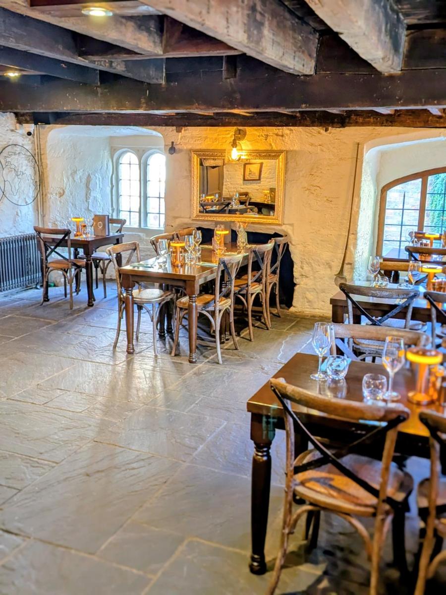 The Old Mill Hotel - Housity