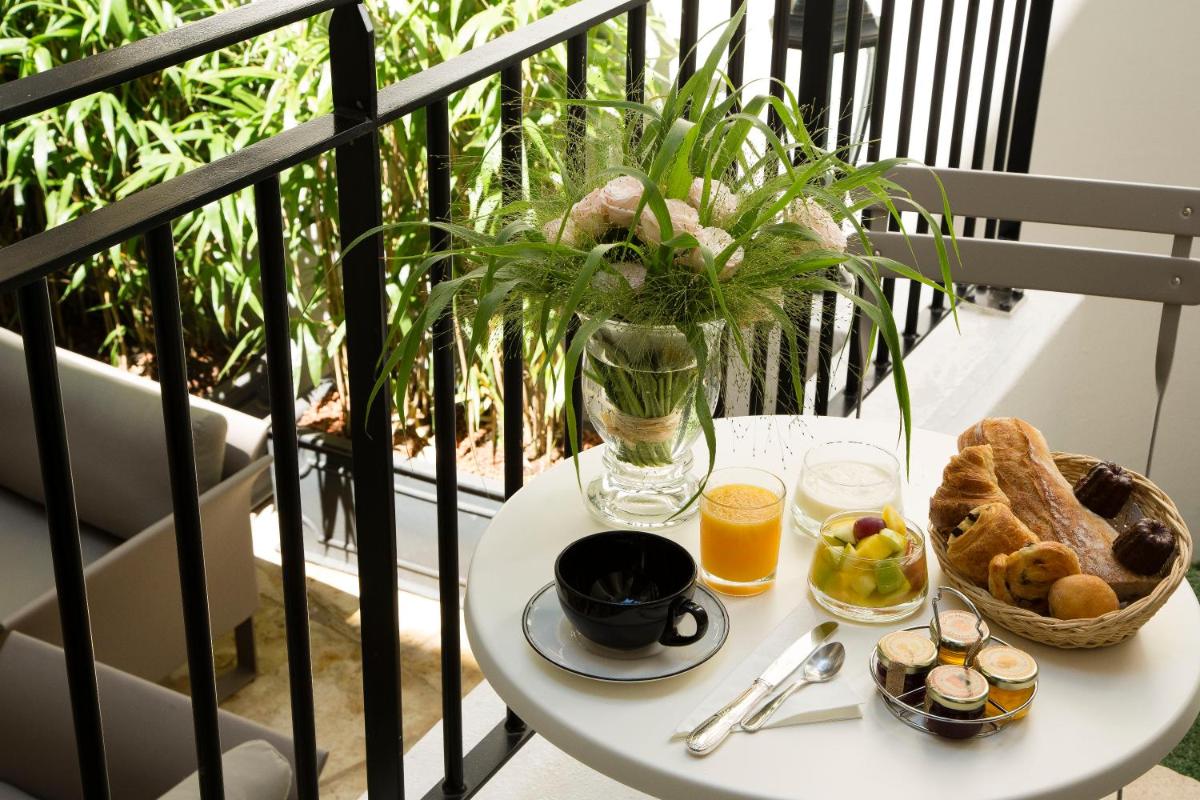 Nourriture dans l'hôtel ou à proximité
