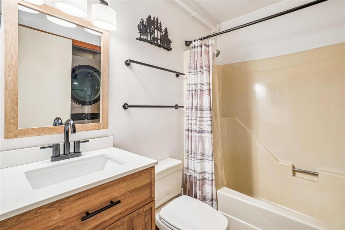 Trail Creek 12 - Housity