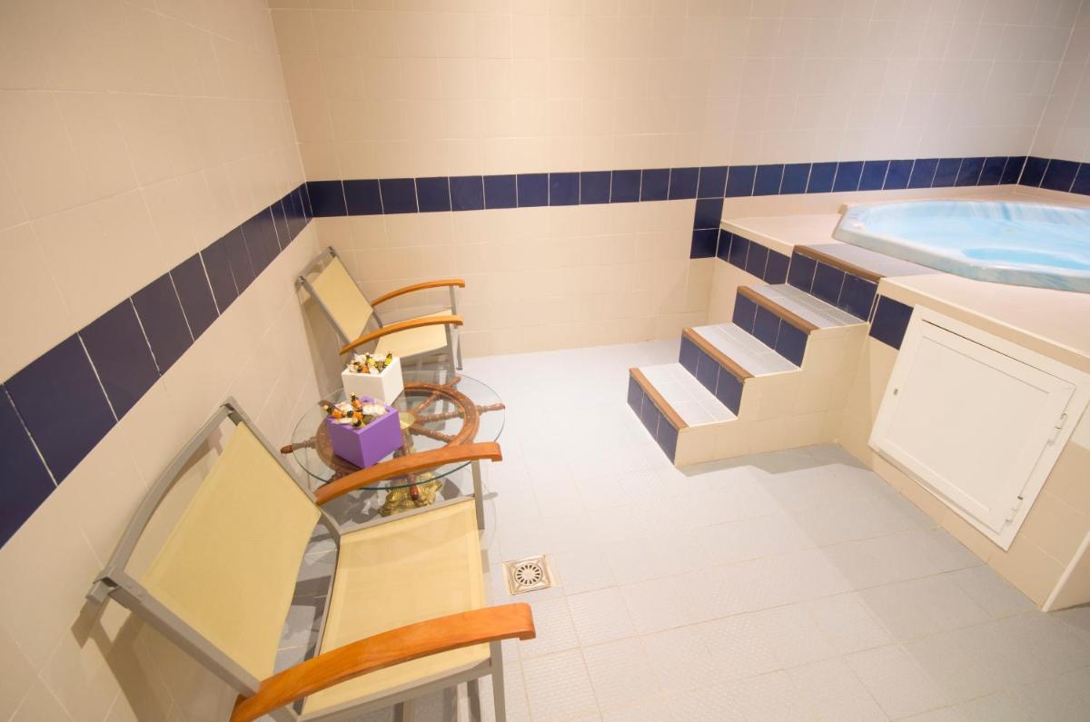 Imagen de la galería de azuLine Hotel Bergantin, en Bahía de San Antonio