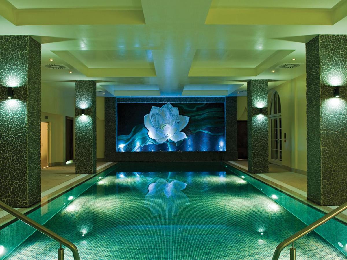 Lough Erne Resort - Housity