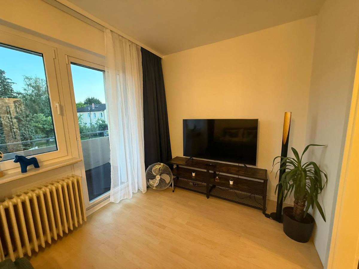 Immo-Vision - Tropical Design Apartment, Zentral, Parkplatz, Küche, Wlan - Housity