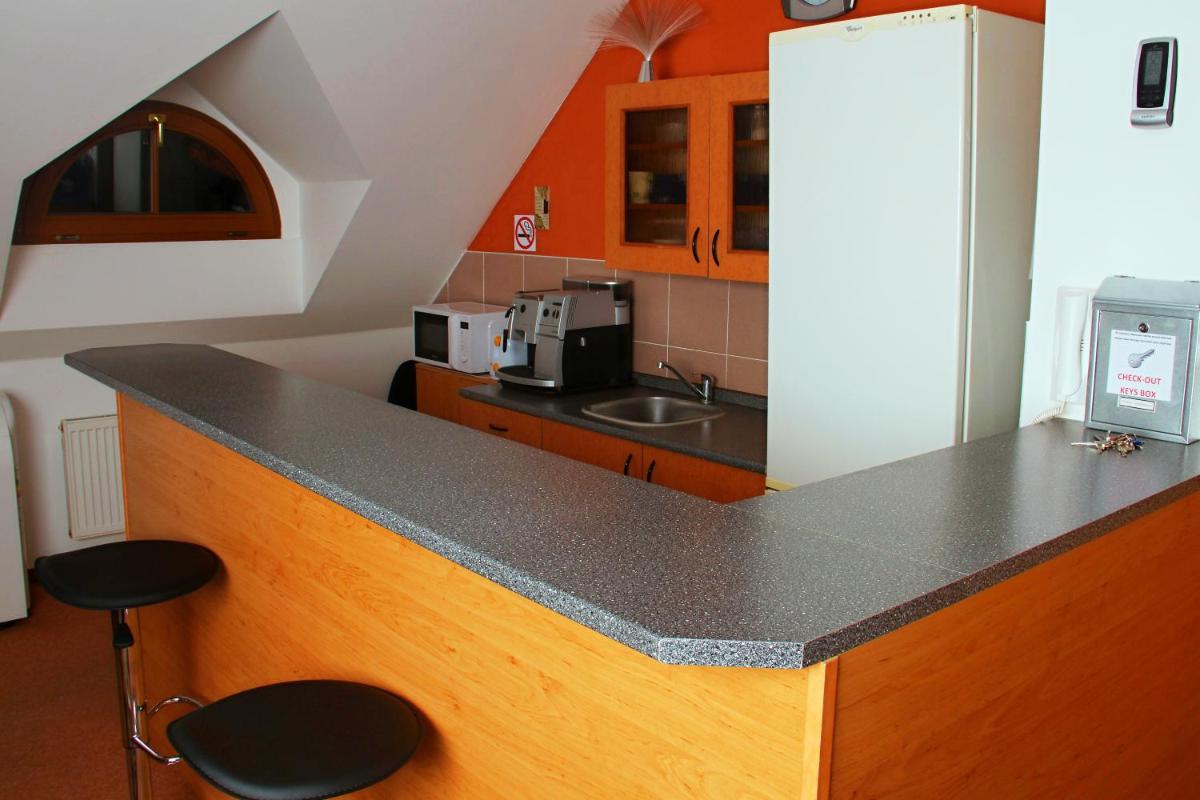 Apartmán Novobranská CZ - Housity