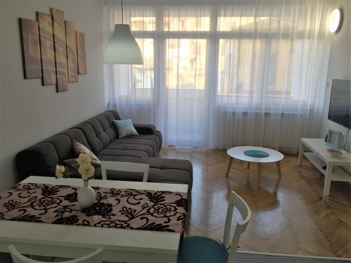 Suitetrails - ArenaCentar Apartments Pula
