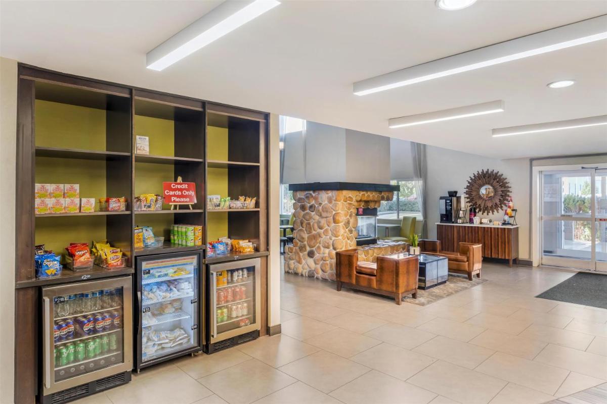 Best Western Plus Wenatchee Downtown Hotel - Housity