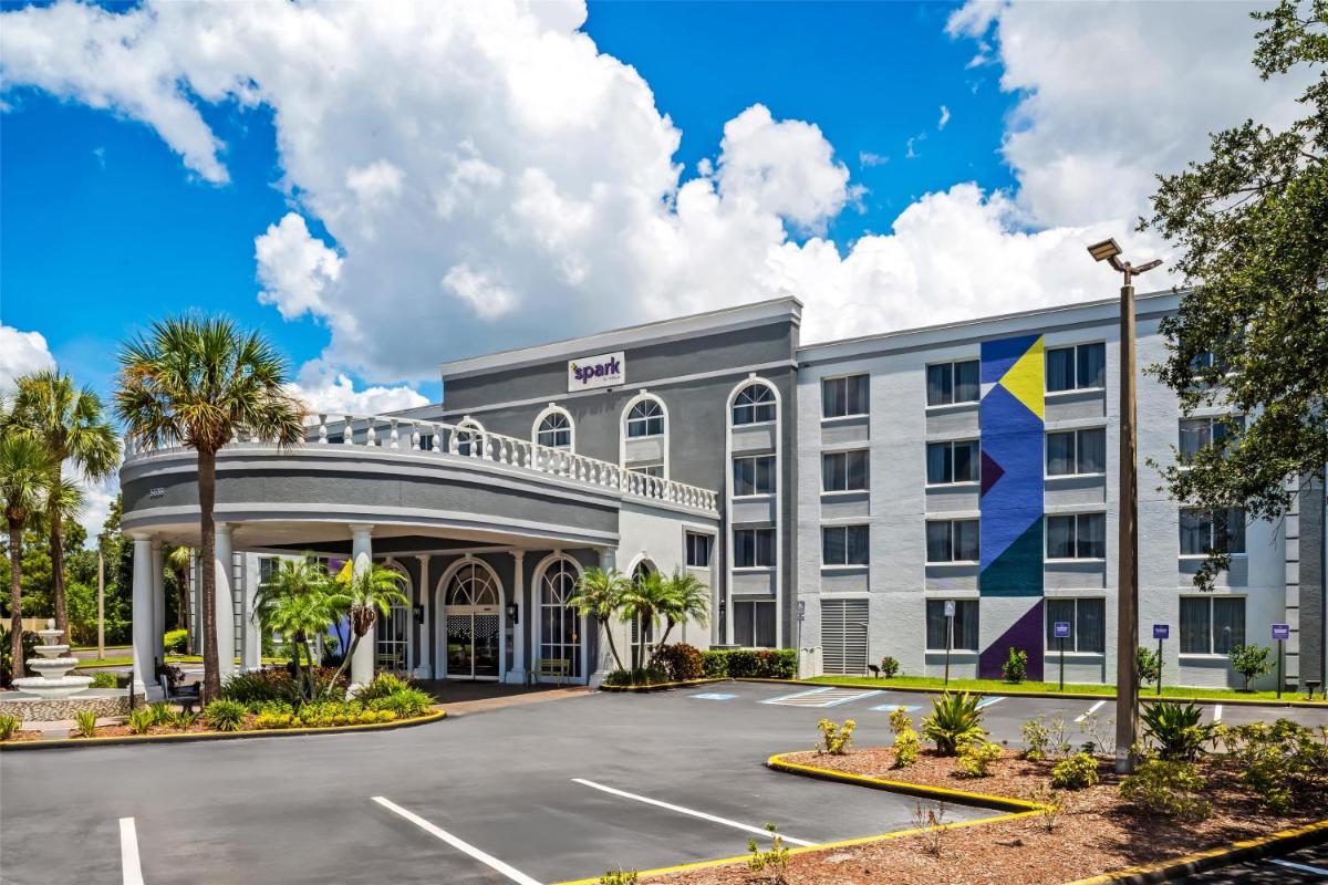 Quality Inn & Suites Near the Theme Parks - Hizvo