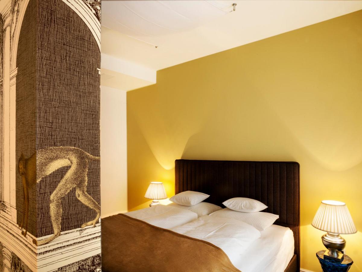 Gold Apartments - Housity