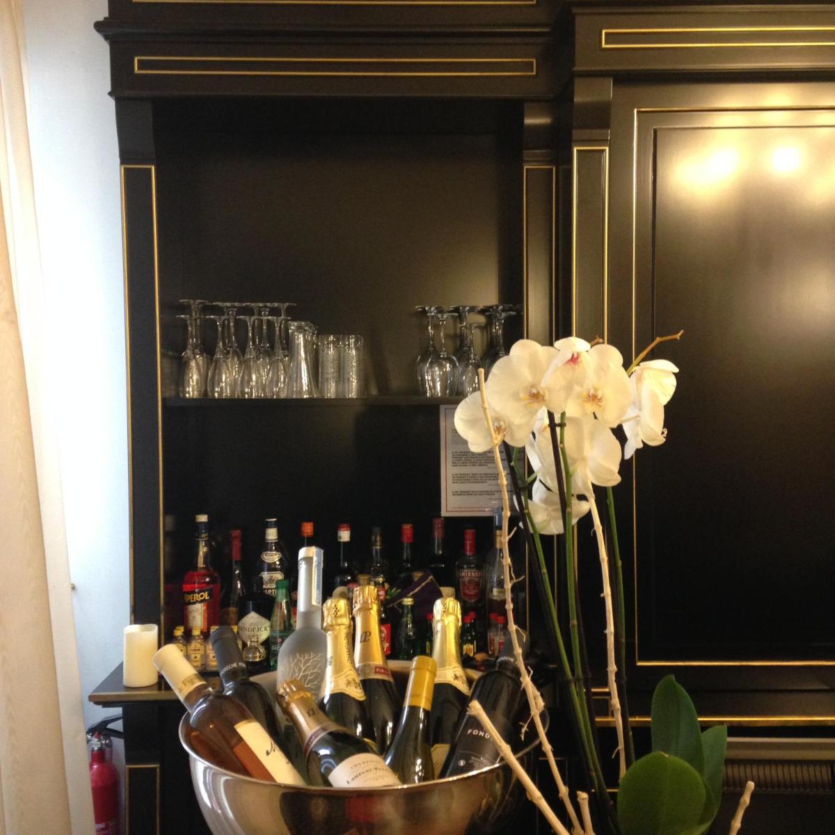 Boissons dans l'établissement Hotel & Spa de Latour Maubourg
