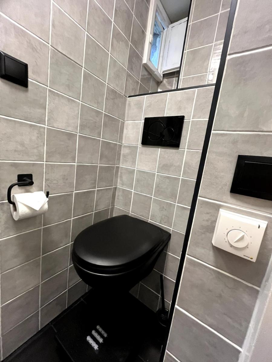 Central Guest Rooms - Housity