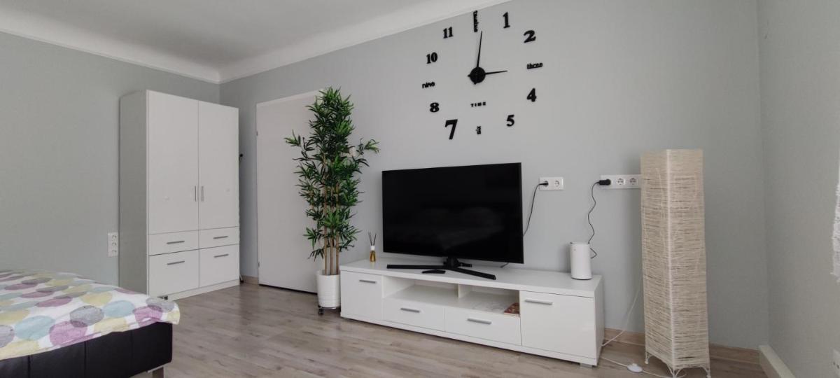 Our Haven in 1220 - Hizvo