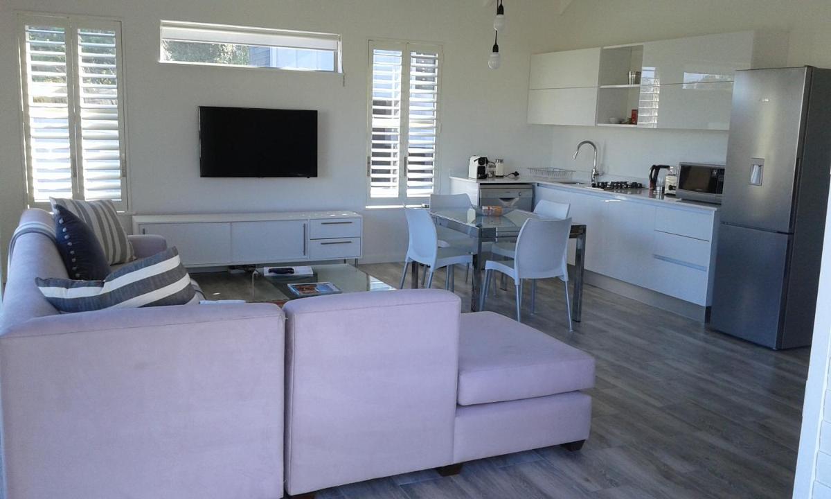 Camps Bay Apartment - Housity