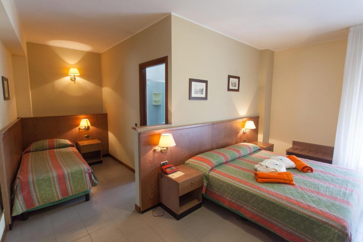 Hotel Sporting - Housity
