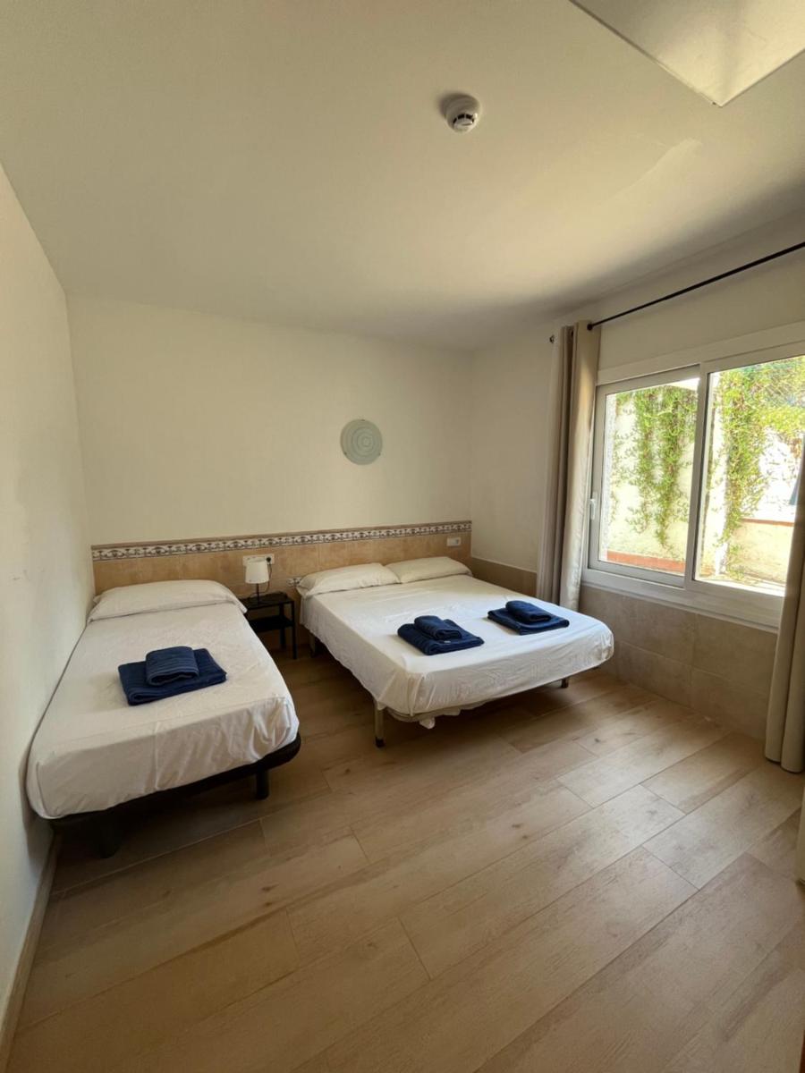 Hostal Casa Torrent - Housity