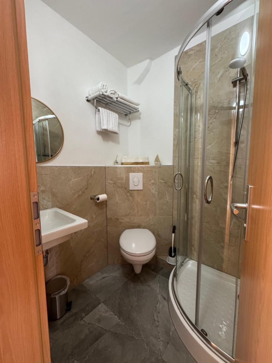 Pension Fürsteneck - Housity