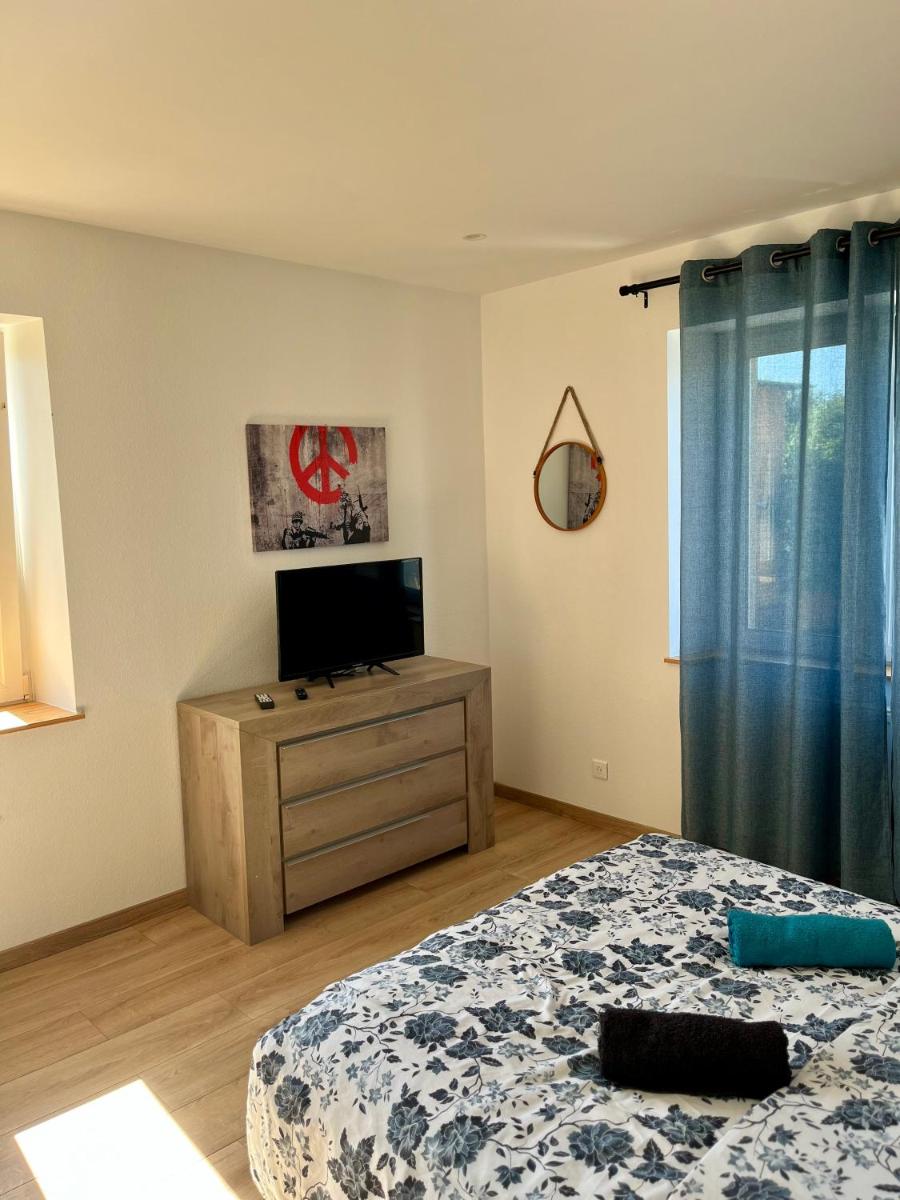 L indémodable rénové spacieux et lumineux avec 2 chambres - Housity