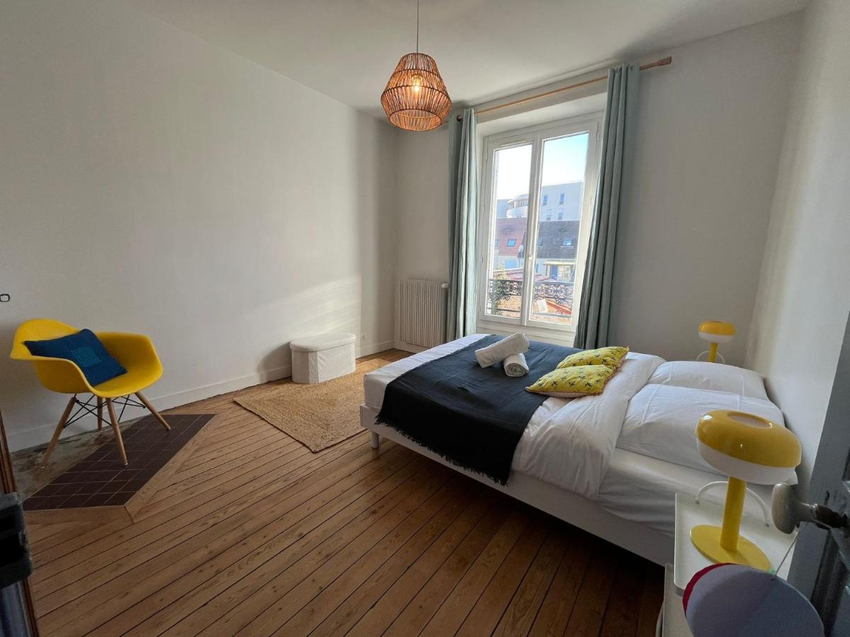 Kaza Blue - Maison familiale Rambouillet centre - Housity
