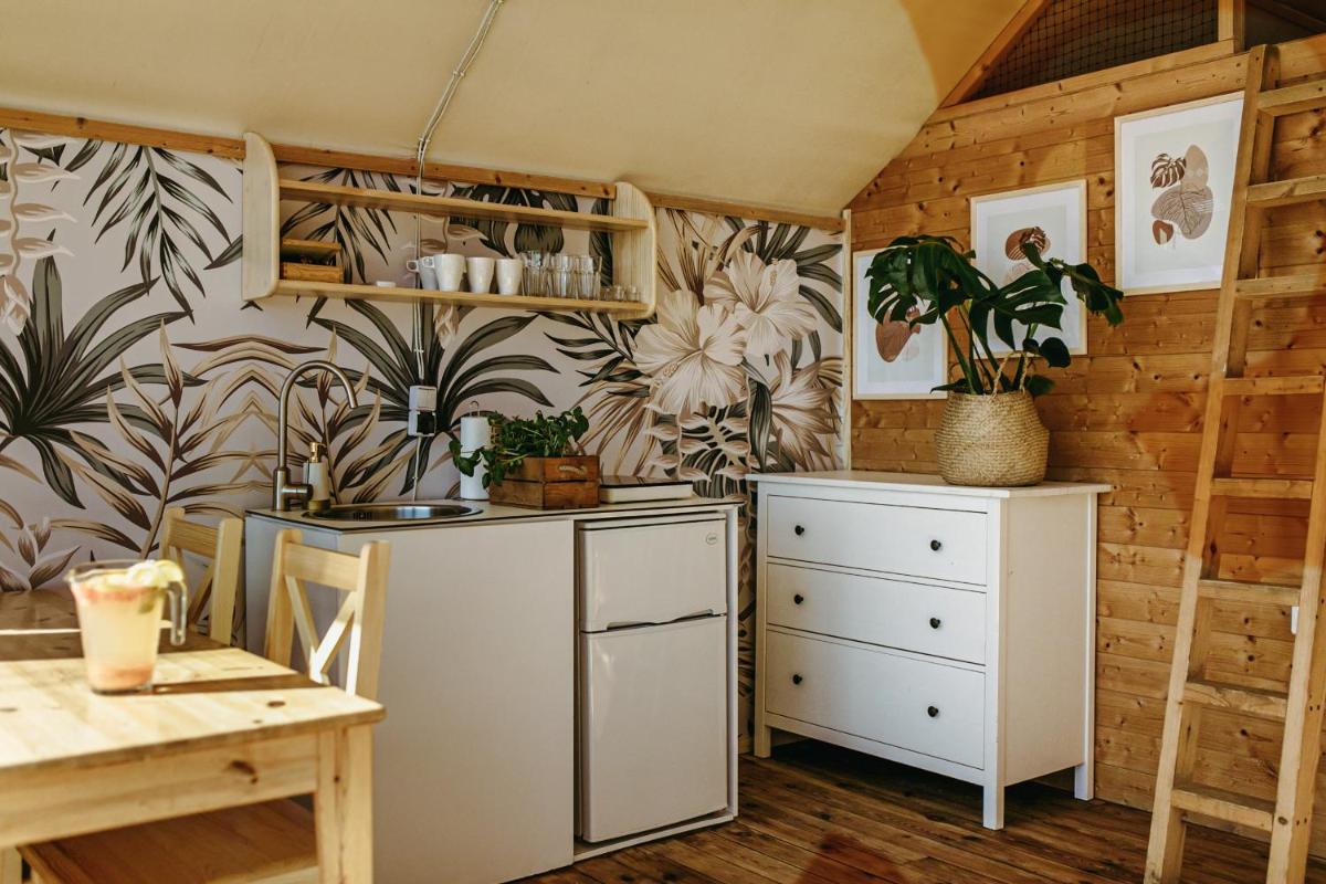 Herbals - Tree&Lake houses with bath, sauna, bikes, motorboat - Housity