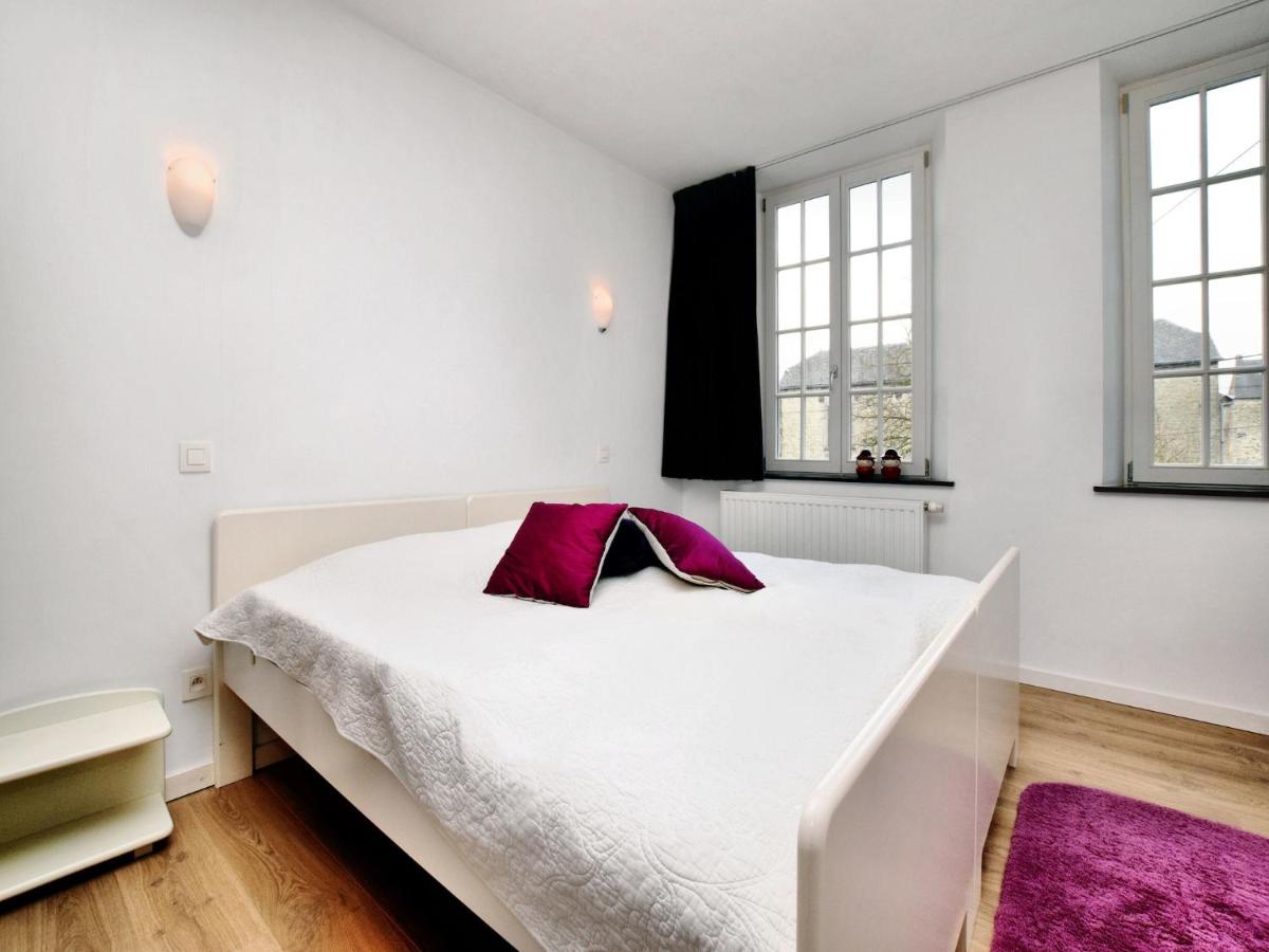 Holiday home in Ardennes with private garden - Housity