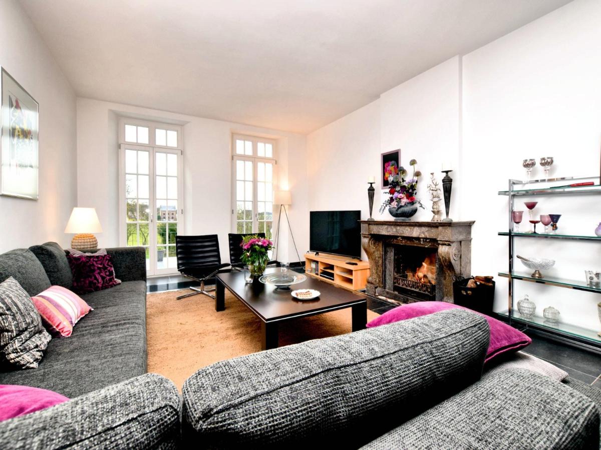 Holiday home in Ardennes with private garden - Housity