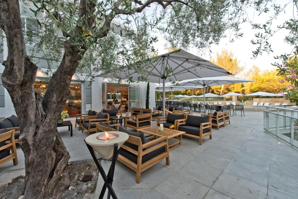 Restaurant ou autre lieu de restauration dans l'établissement Golden Tulip Sophia Antipolis - Hotel & Spa