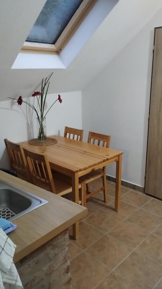 Ubytování pod Jezem - Housity