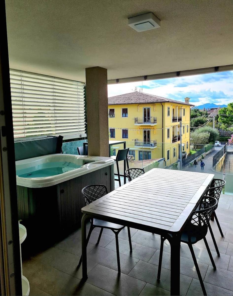 Suite Laura - Torri del Benaco - Hizvo