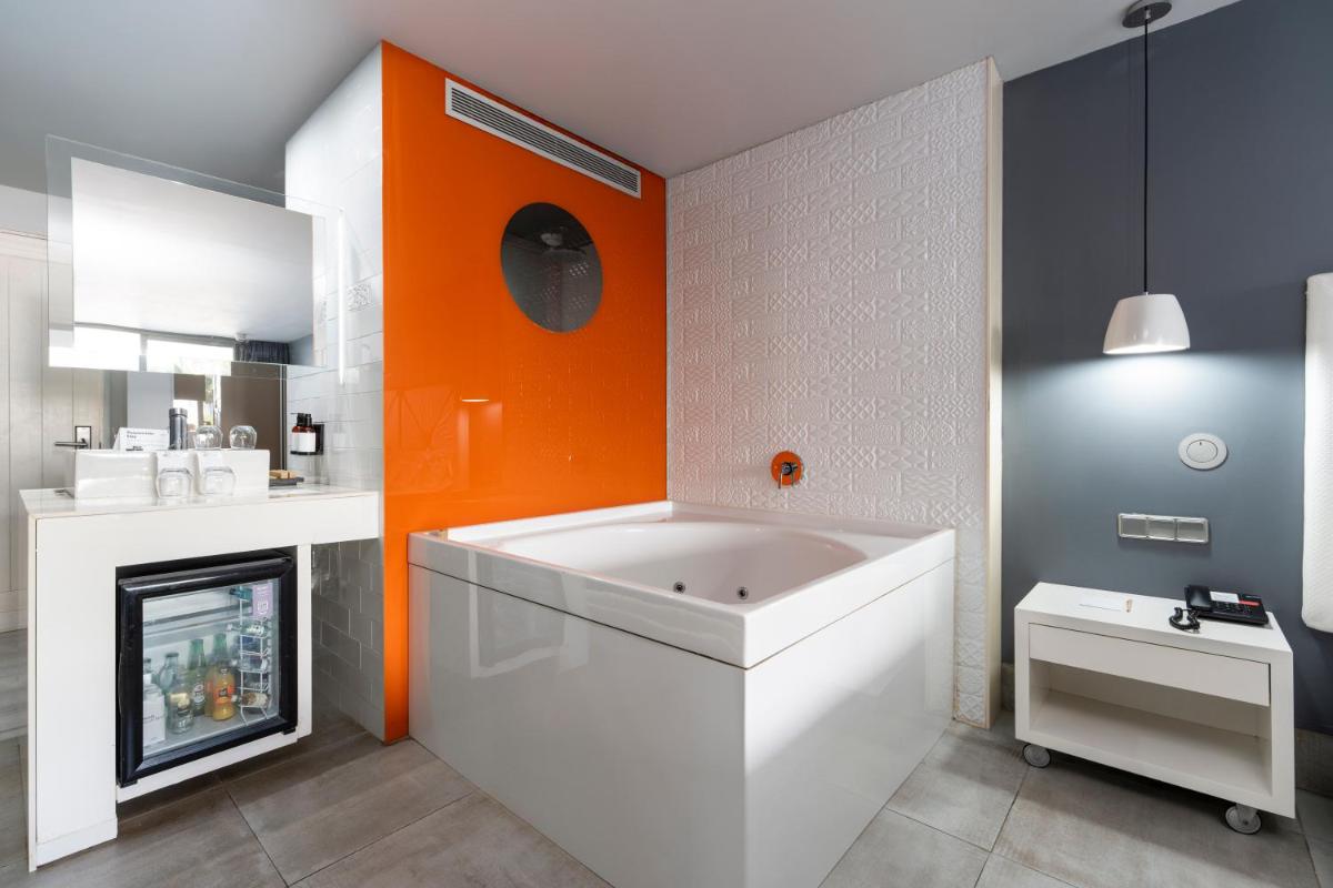 Un baño de Barceló Teguise Beach - Adults Only