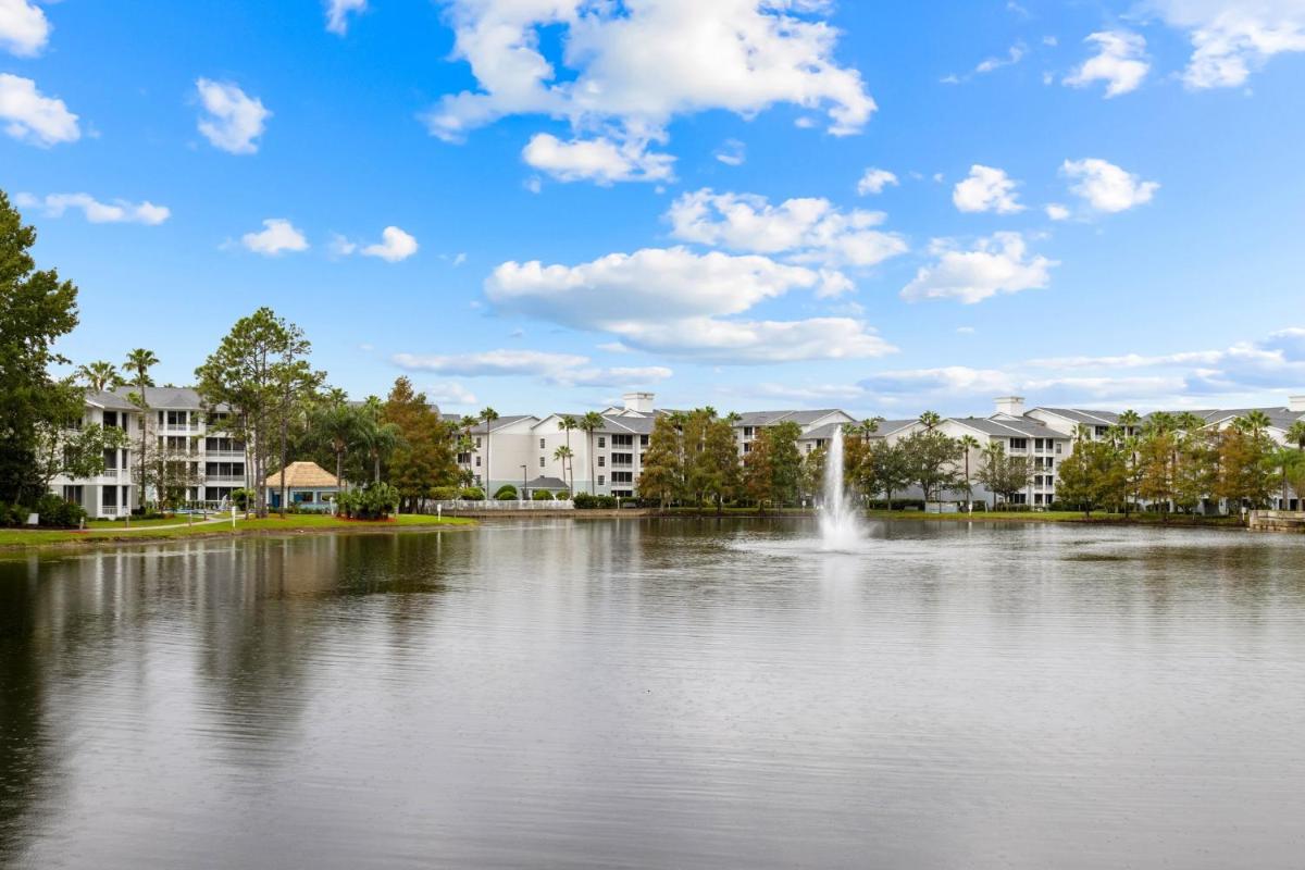 Club Wyndham Cypress Palms - Housity