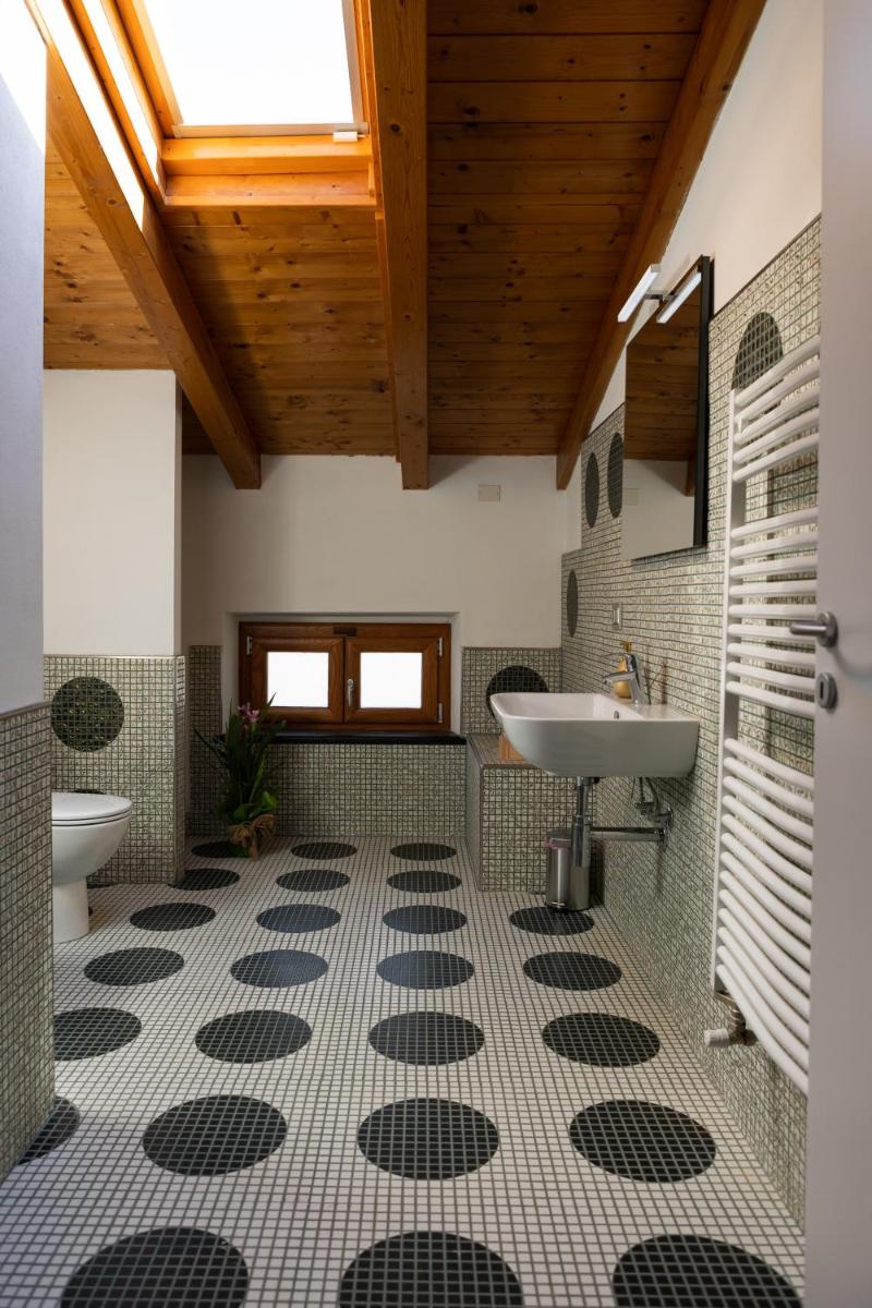 Lei Rooms - Housity