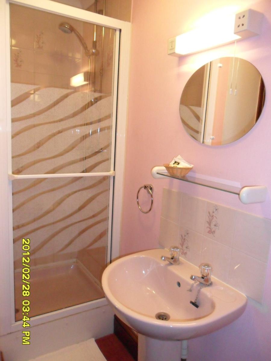 Thorpe Lodge Hotel - Housity