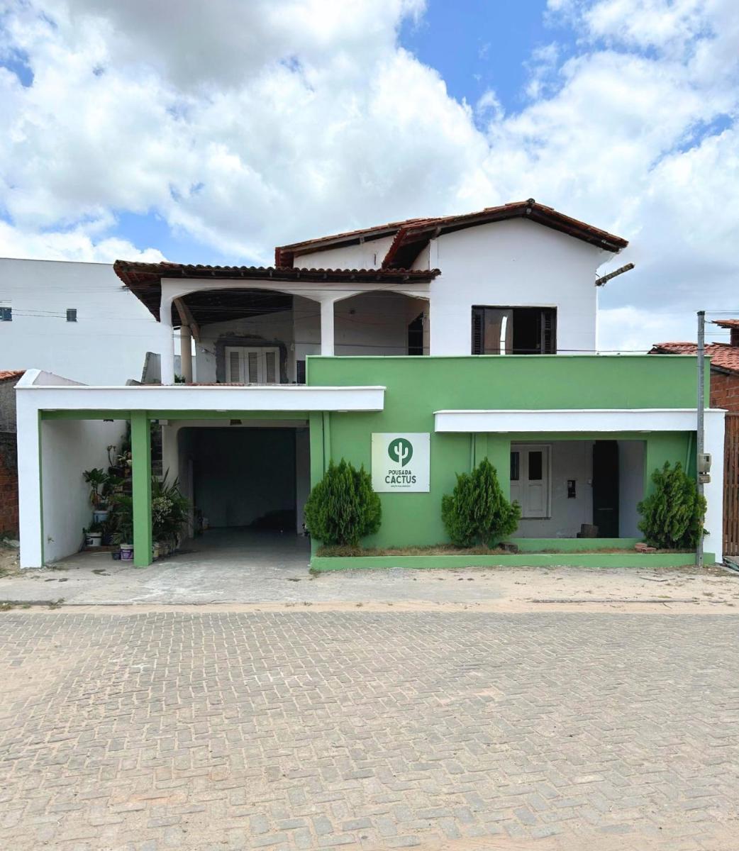 Pousada Cactus - Housity