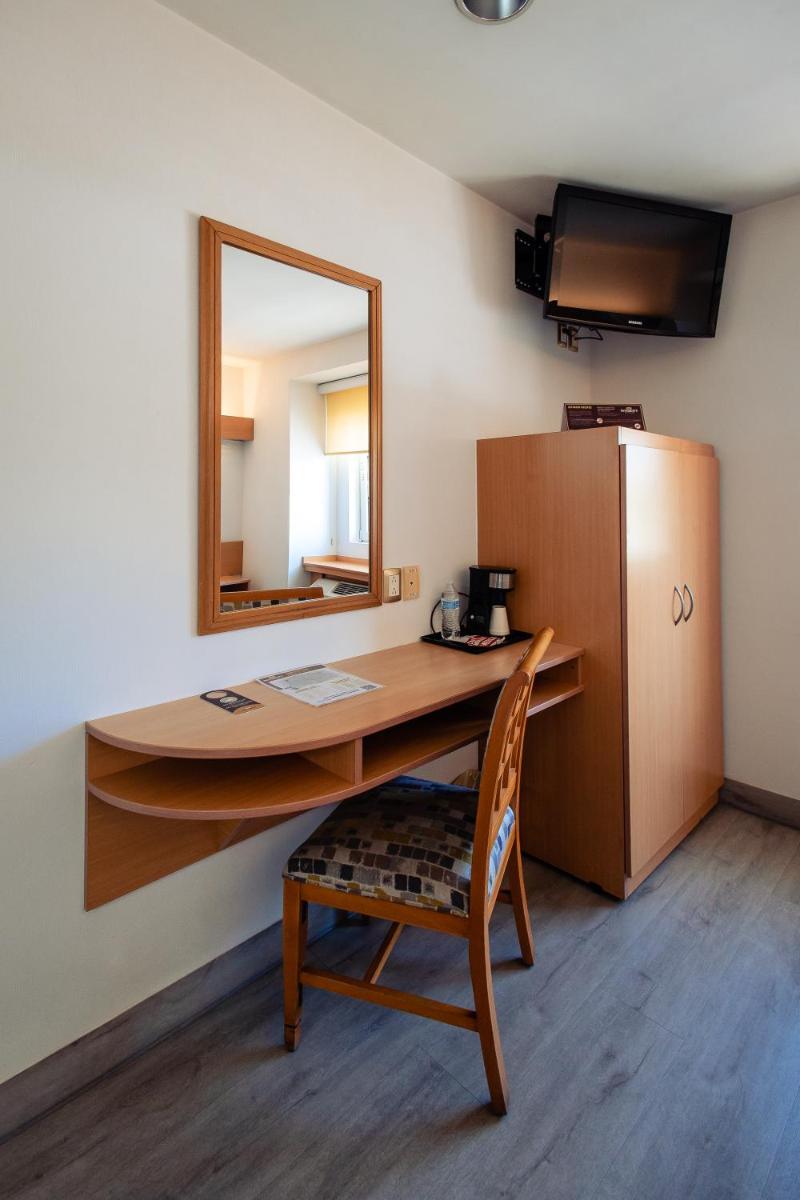 Hotel Intercity Zapopan - Housity