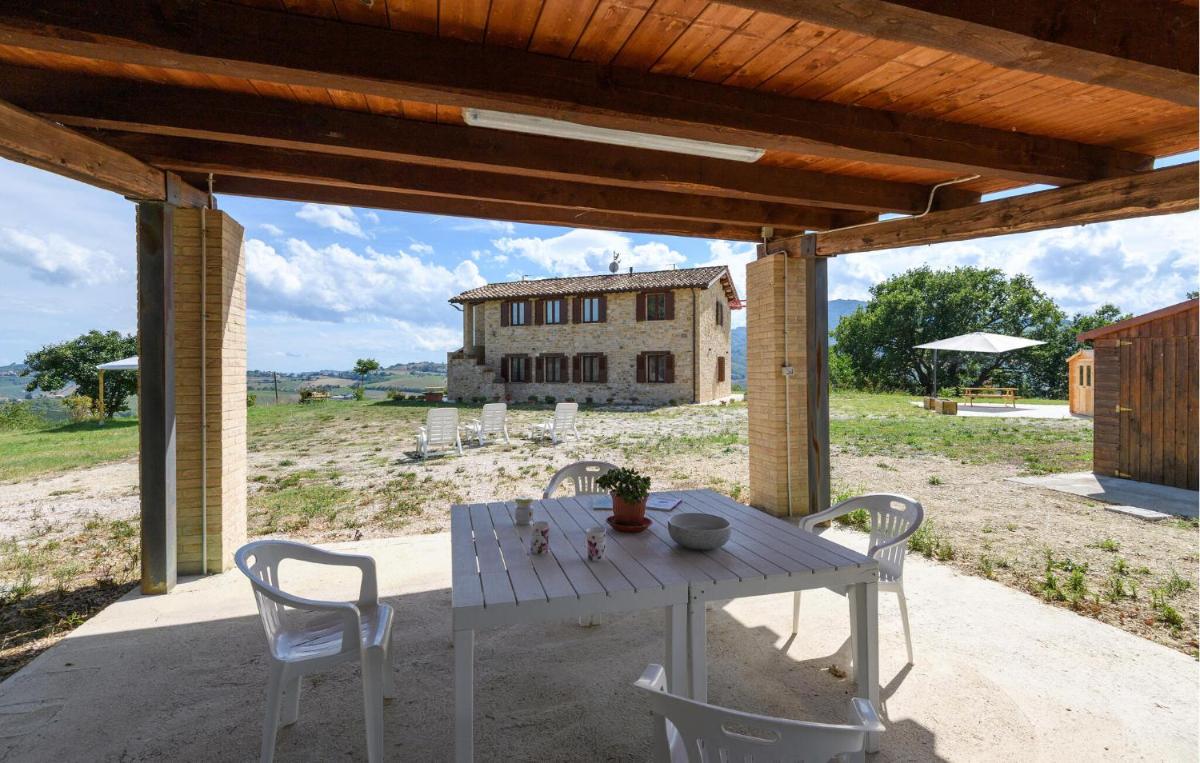 3 Bedroom Lovely Home In Montedinove - Housity