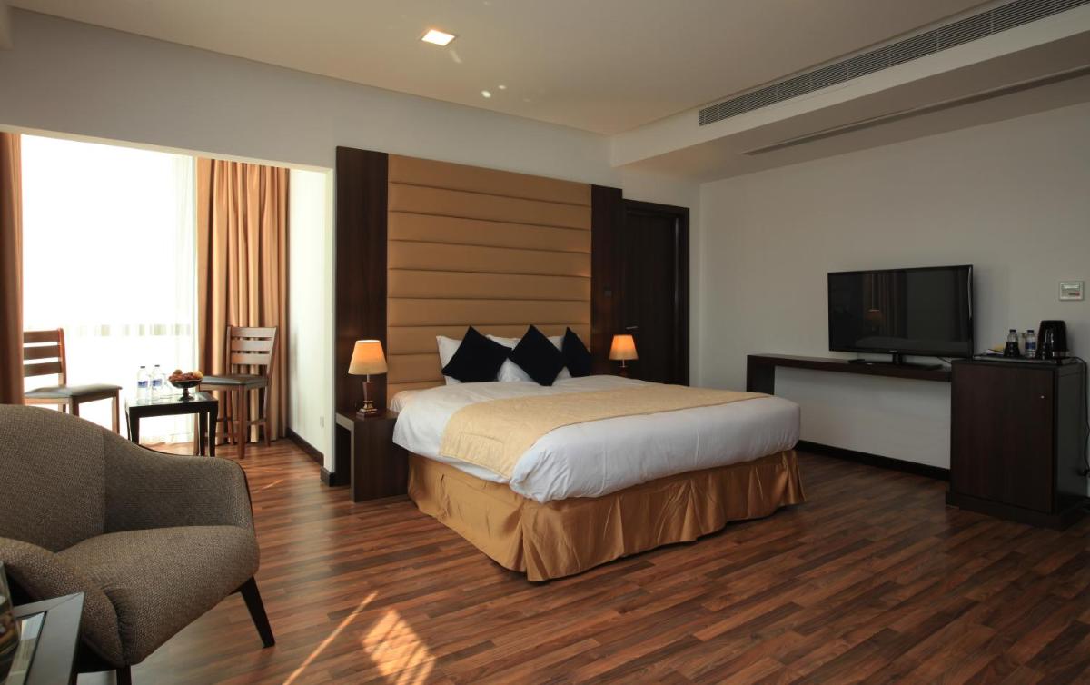 Golden Tulip Al Khobar Suites - Housity