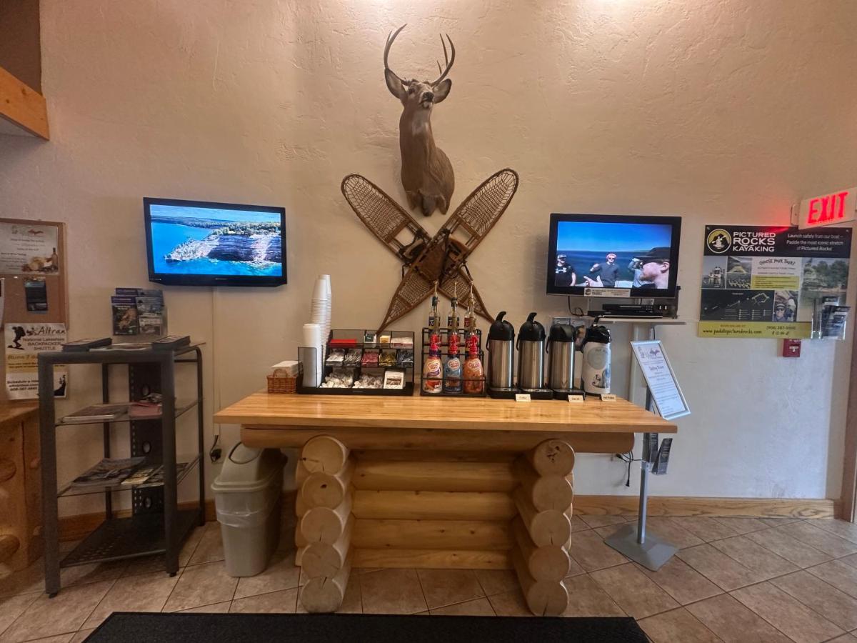 Pictured Rocks Inn and Suites - Housity
