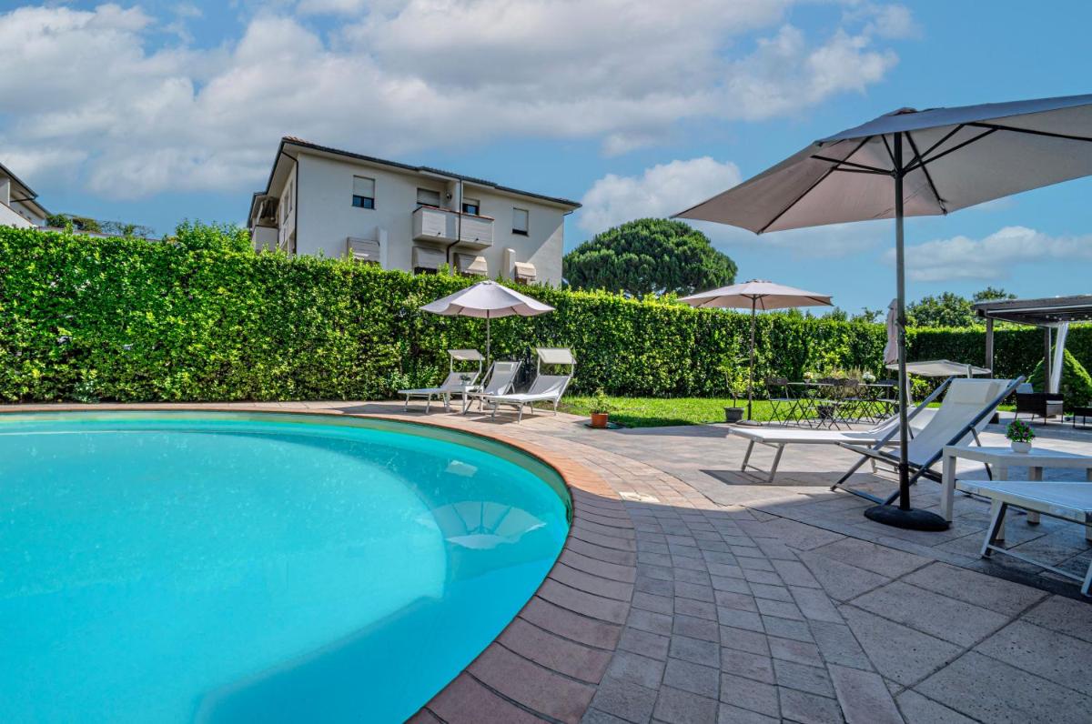 Giada Palace - Rooms & Pool - Housity