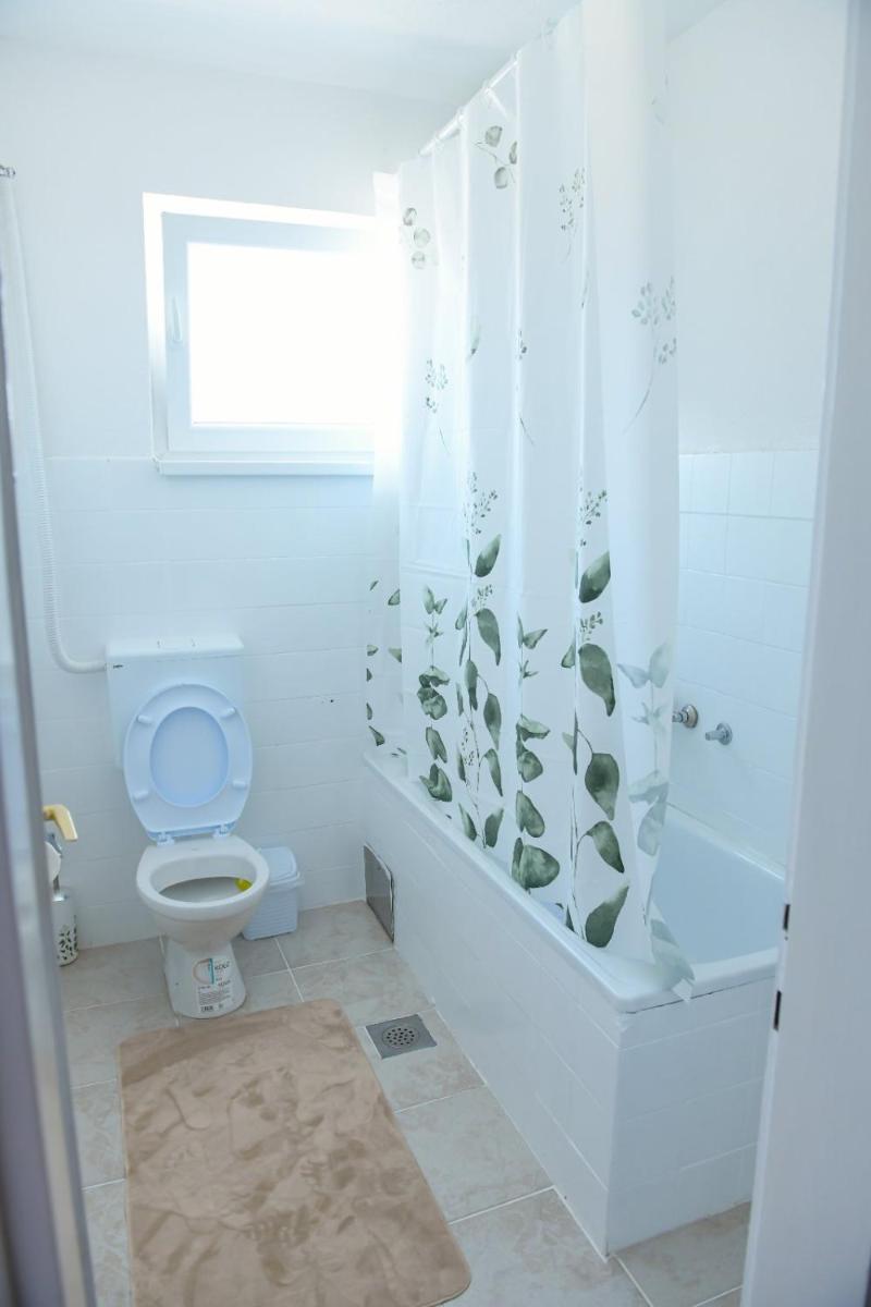Stan na dan-Studio 10 centar Gradiška - Housity