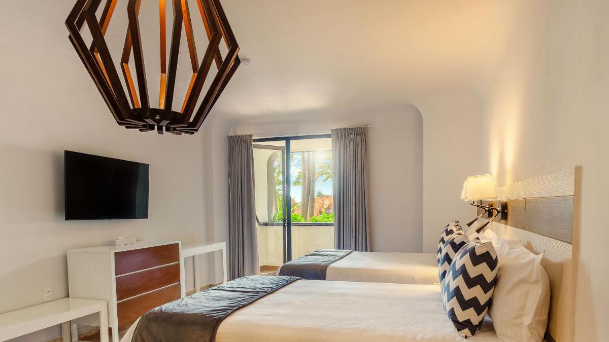 Luna Palace - Housity