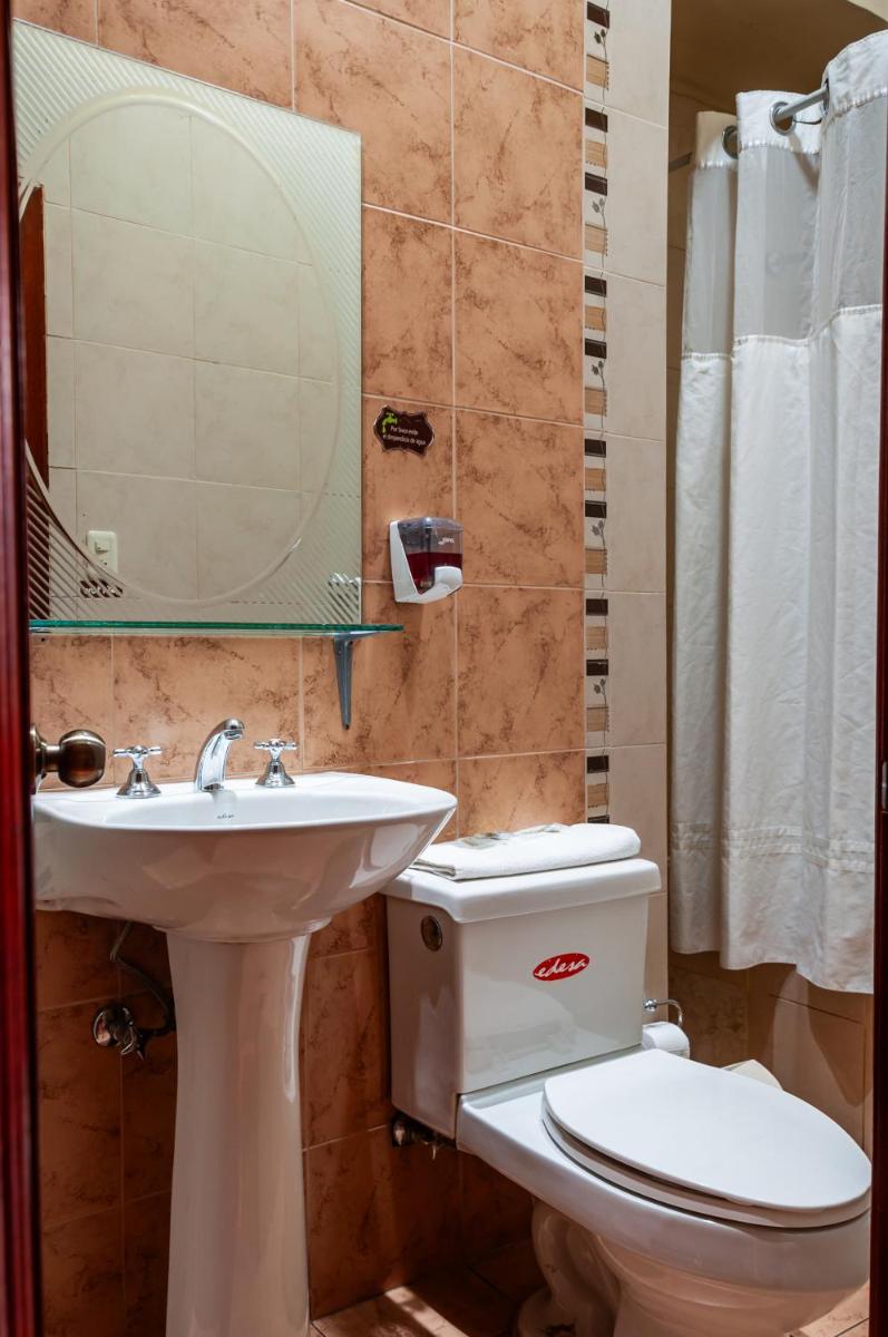 Hotel Campanario - Housity