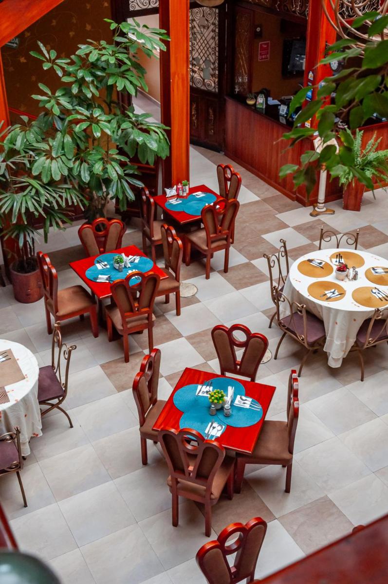 Hotel Campanario - Housity