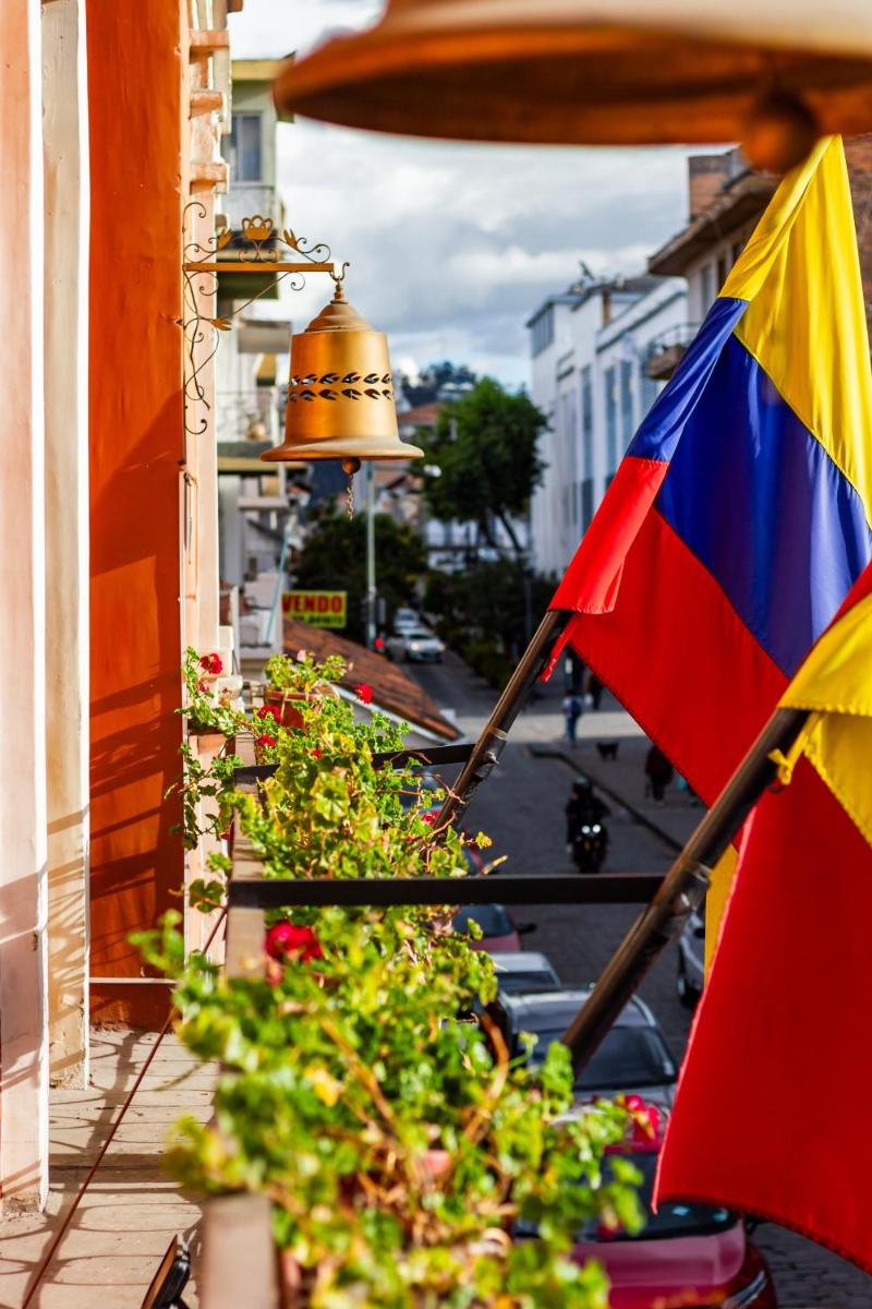 Hotel Campanario - Housity