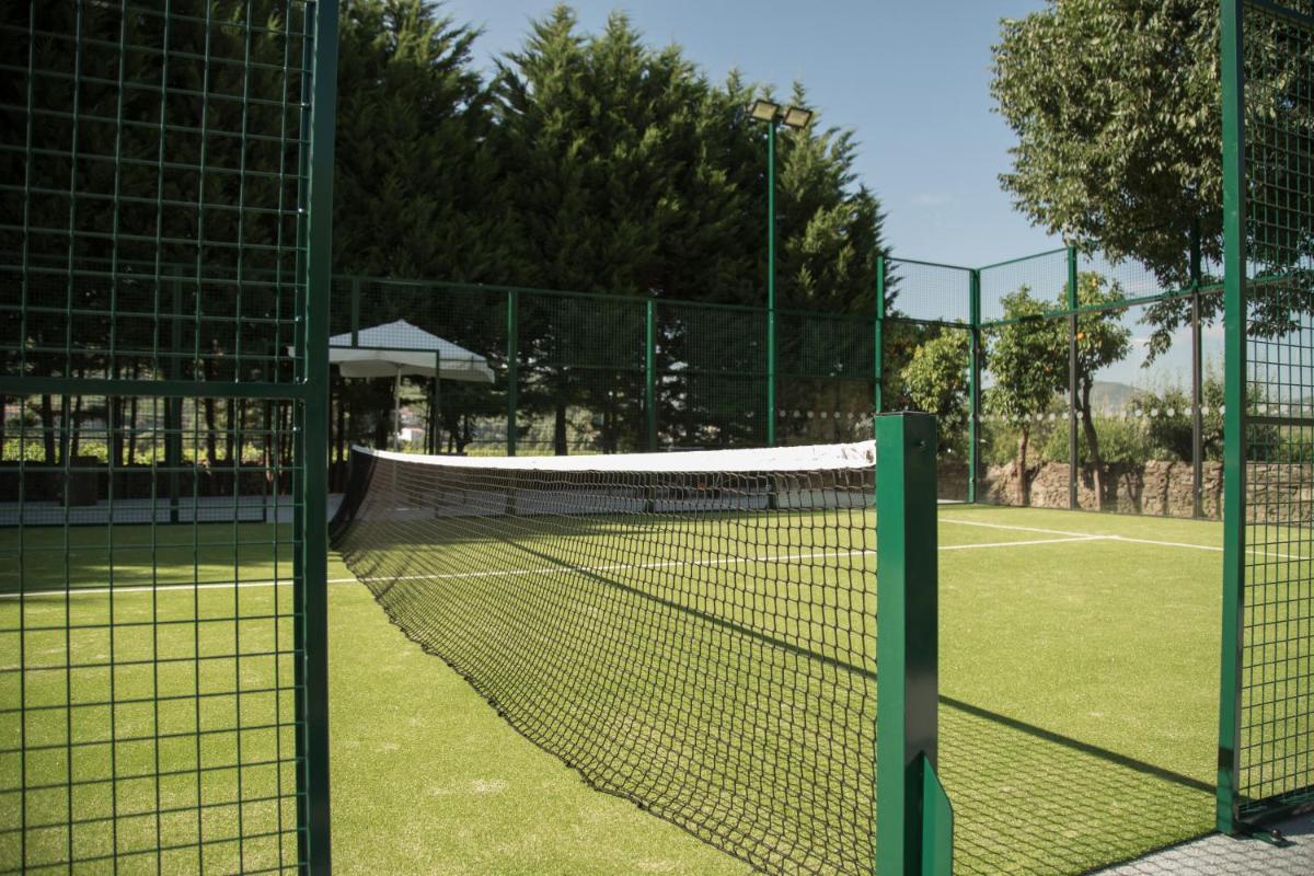 Comodidades para jogar ténis e squash em Six Senses Douro Valley ou nas proximidades