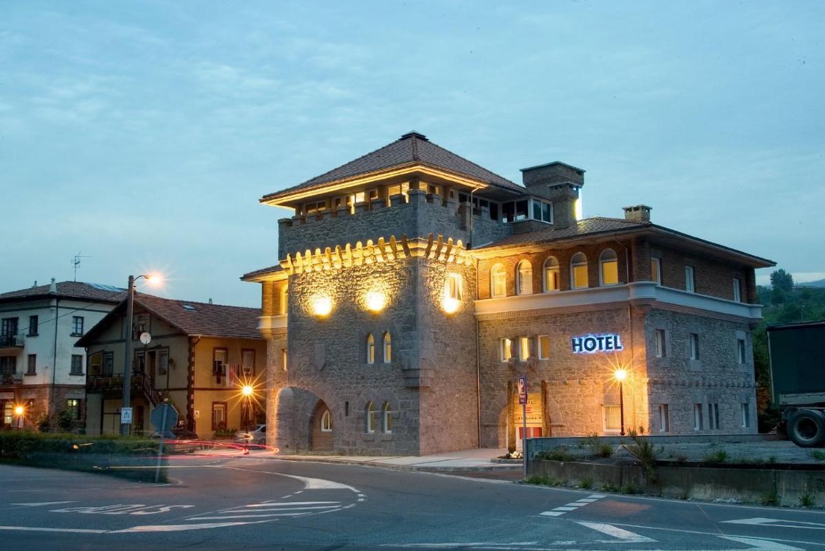 Hotel Errekagain - Housity