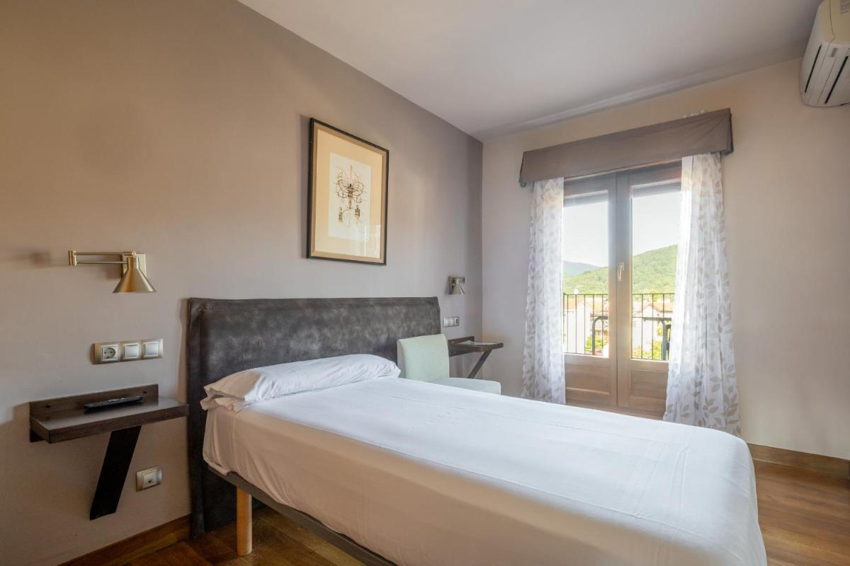 Hotel Rural Izar Ondo - Housity
